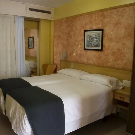 Clibomar Jamaica 2*
