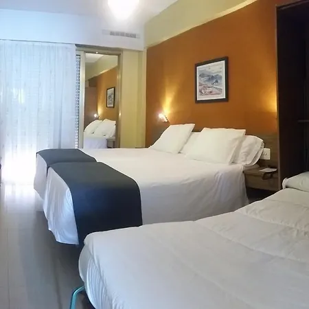 فندق Clibomar Jamaica غانديا